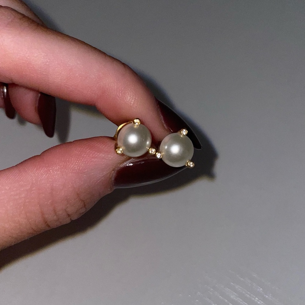 Pearl earrings